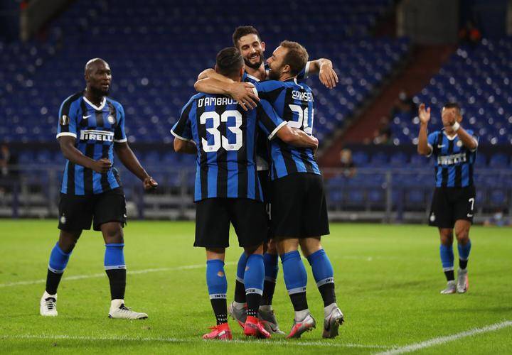 意甲焦点:那不勒斯主场攻势争冠,国际米兰客场防反冲榜首